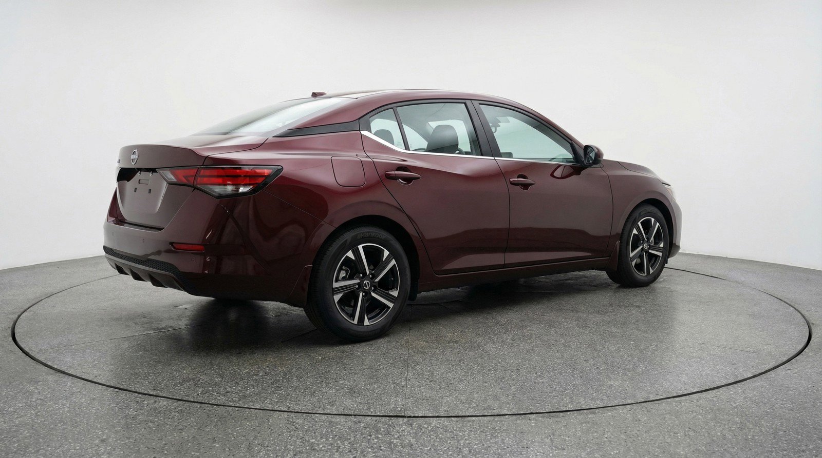 Used 2025 Nissan Sentra SV image 9