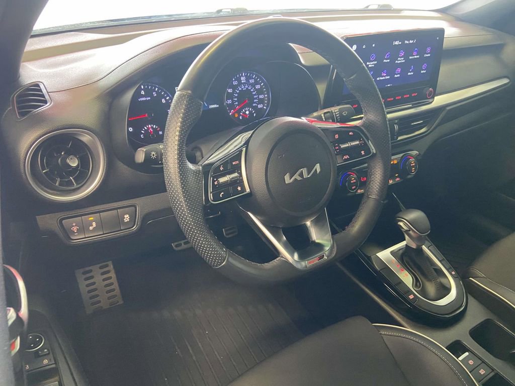 Used 2023 Kia Forte GT-Line w/ GT-Line Technology Package image 14