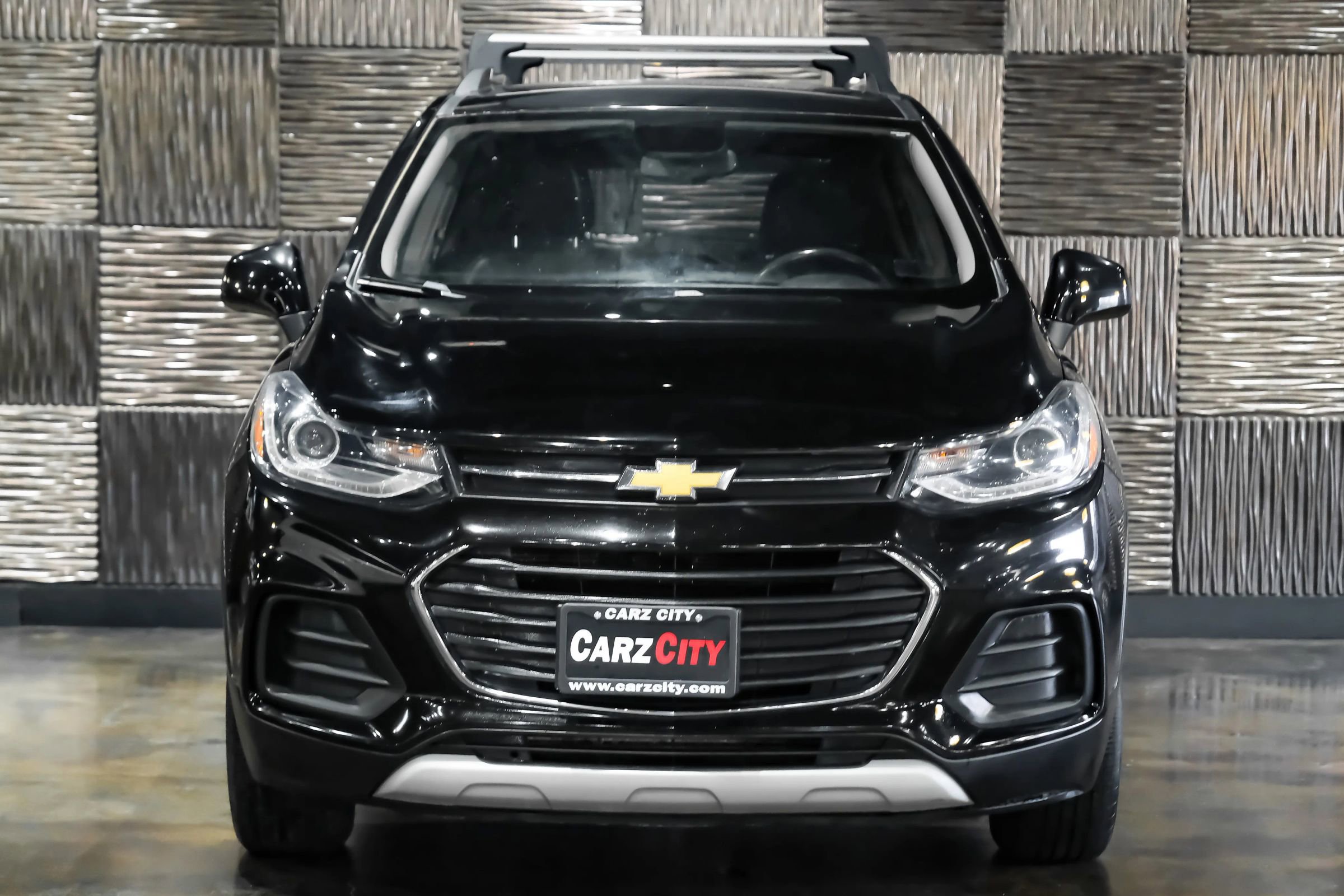 Used 2022 Chevrolet Trax LT w/ LT Convenience Package image 5