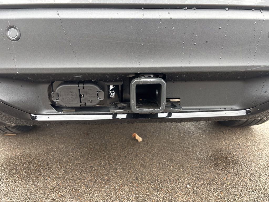 New 2026 Ford Explorer ST-Line w/ ST-Line Street Pack image 9