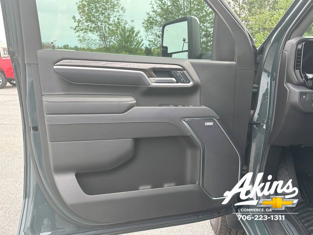 New 2025 Chevrolet Silverado 2500 LTZ w/ LTZ Convenience Package AWD/4WD image 14