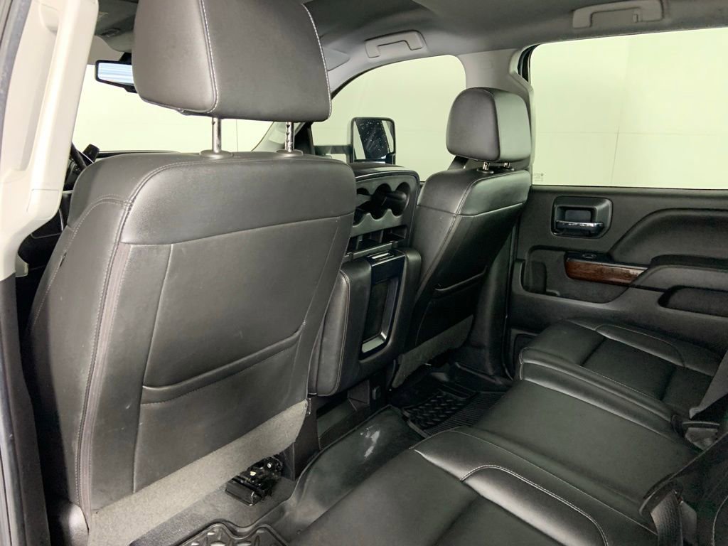 Used 2019 GMC Sierra 2500 SLT w/ Duramax Plus Package AWD/4WD image 29