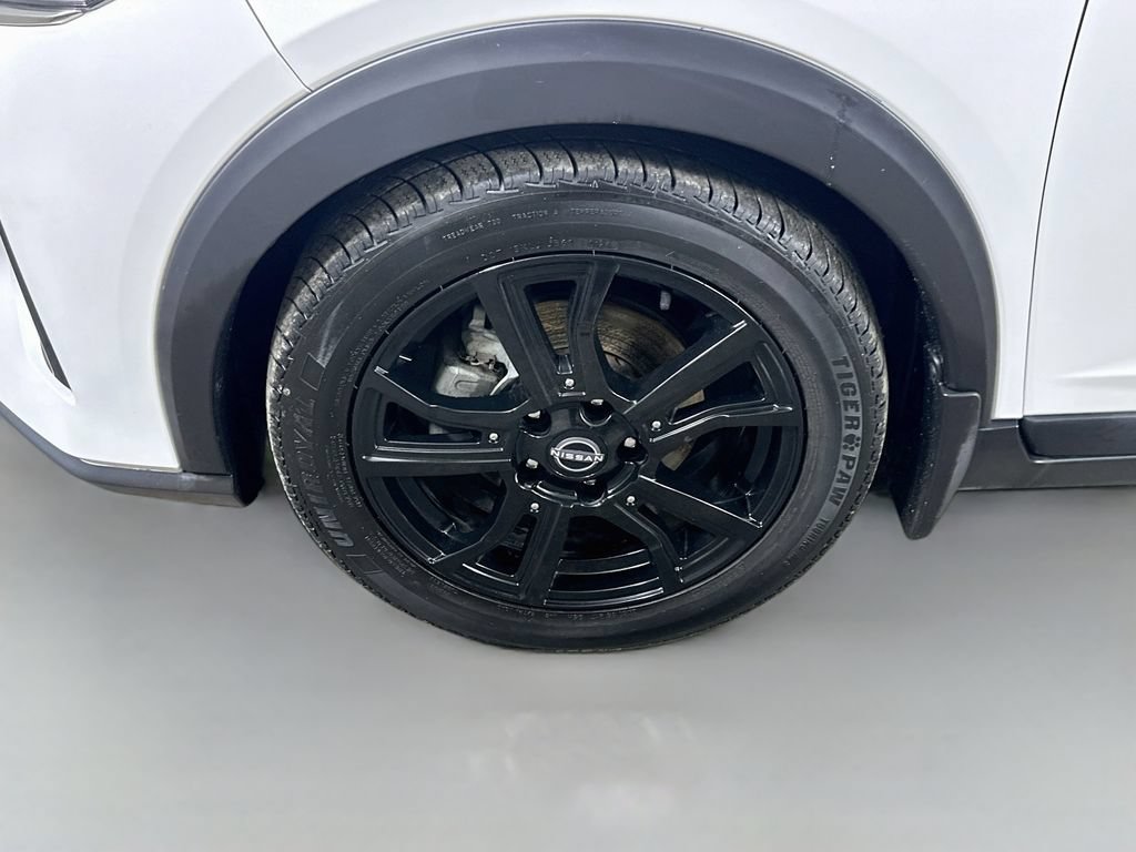 Used 2023 Nissan Kicks SR FWD image 8