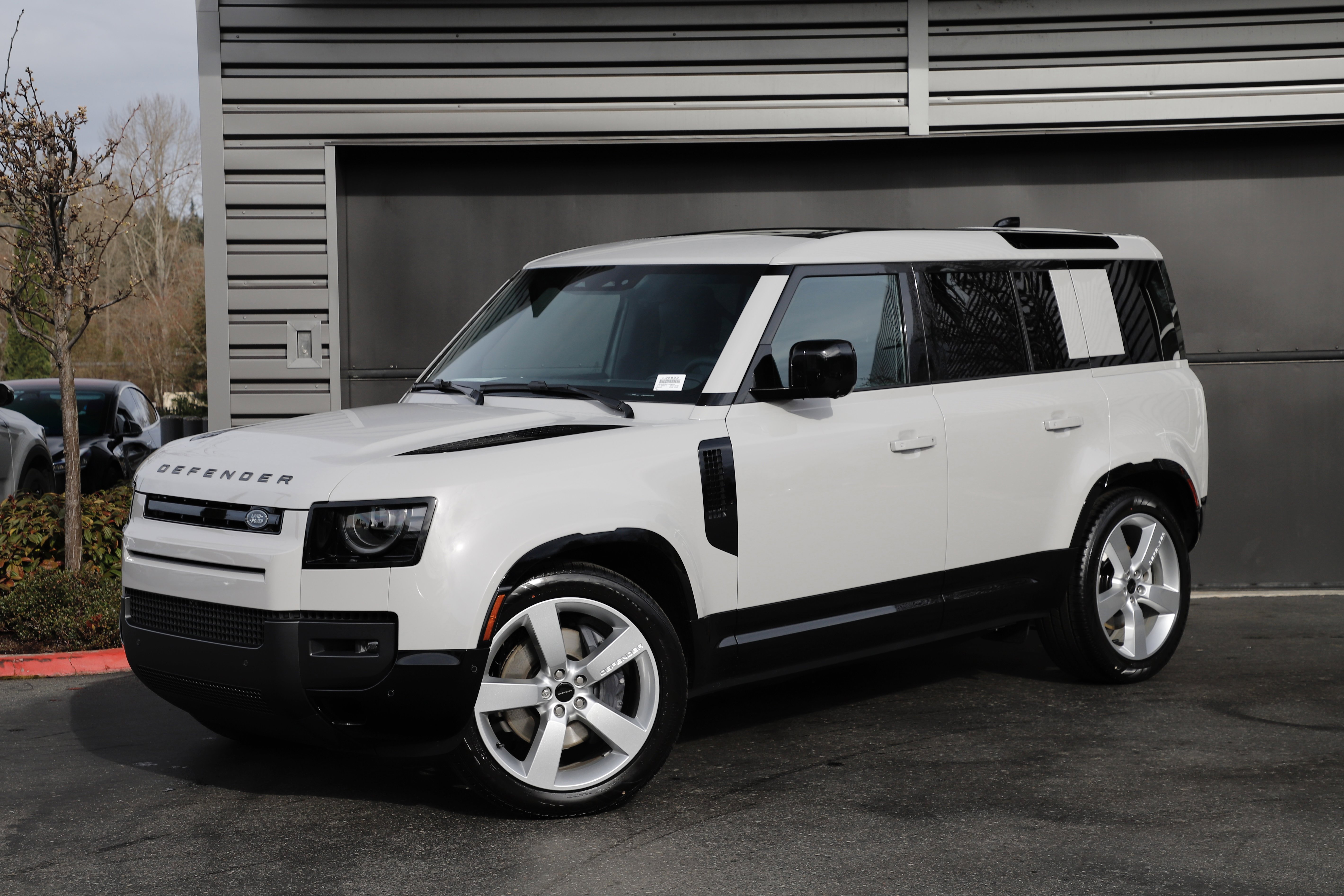 New 2026 Land Rover Defender 110 X-Dynamic SE