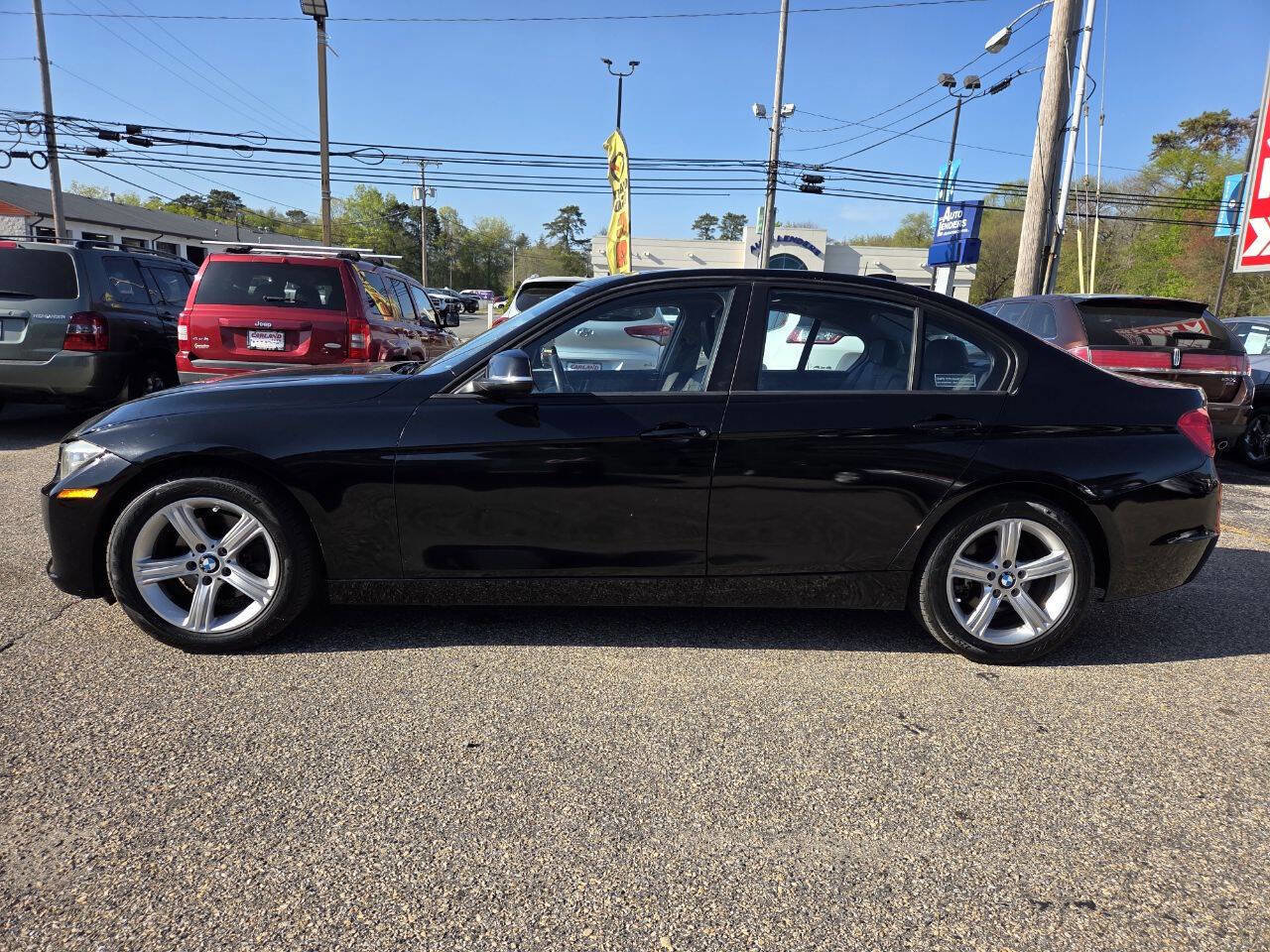 Used 2015 BMW 320i Sedan RWD image 6