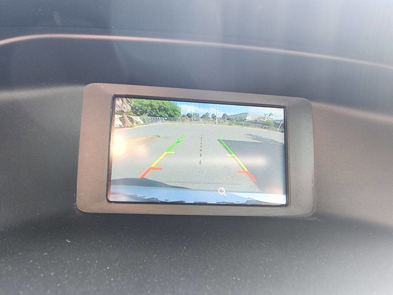 Used 2015 Ford Focus SE image 30