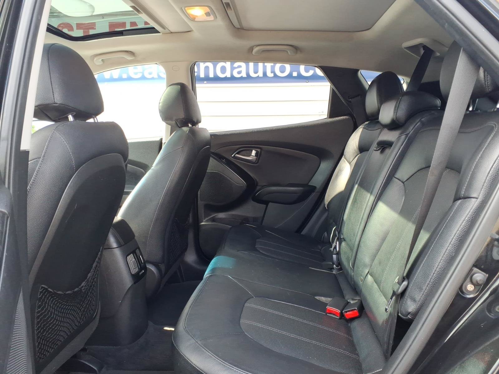 Used 2015 Hyundai Tucson Limited w/ Option Group 03 AWD/4WD image 10