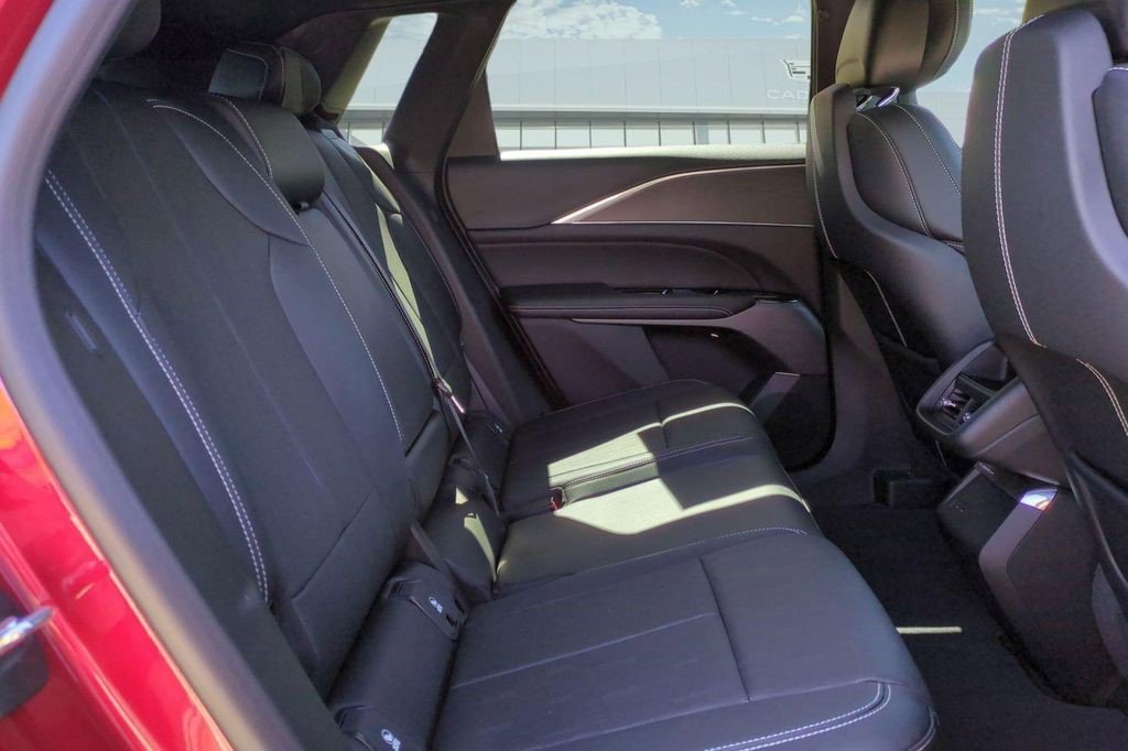 Certified 2024 Cadillac Lyriq Luxury image 14