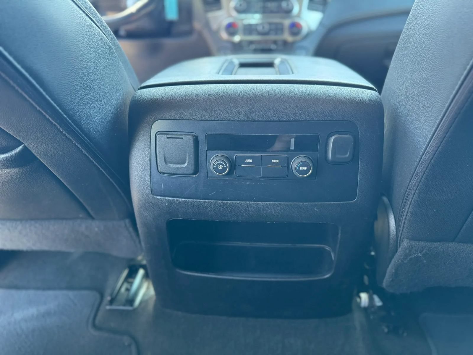 Used 2018 Chevrolet Tahoe LT AWD/4WD image 15