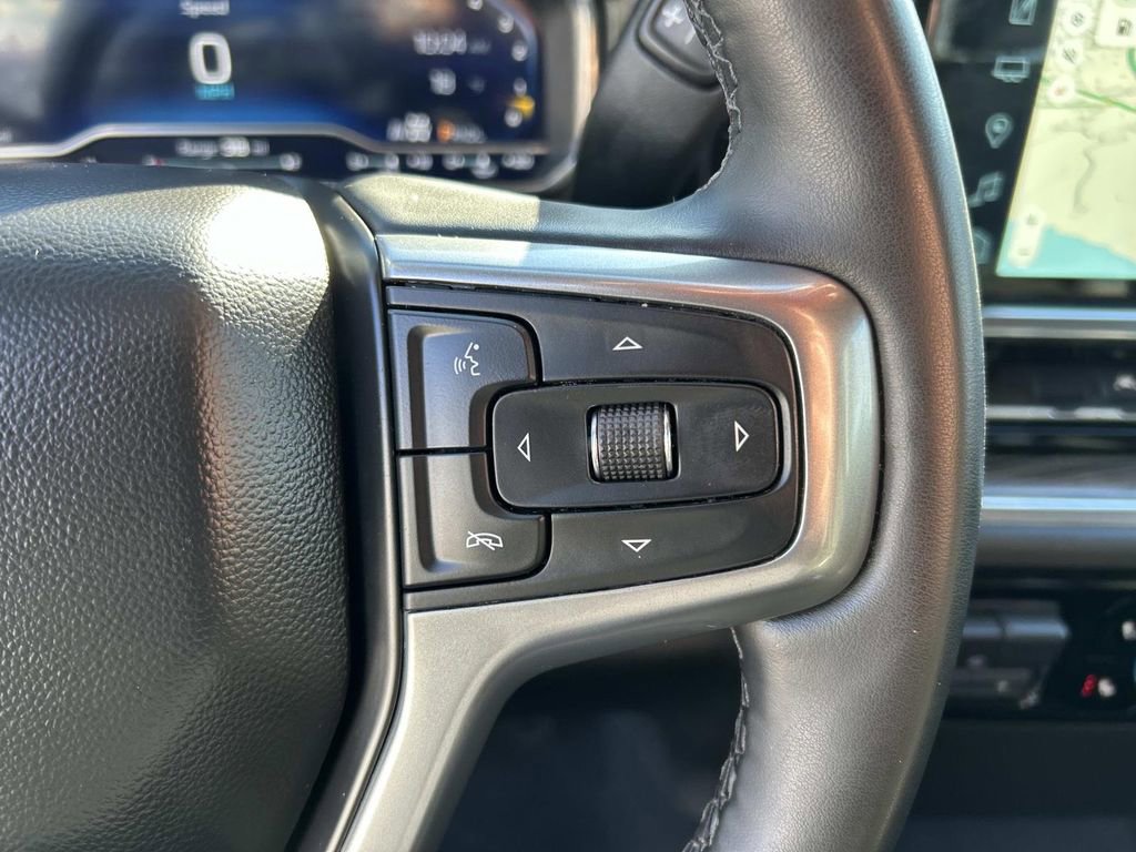 Used 2025 Chevrolet Silverado 1500 LT image 9