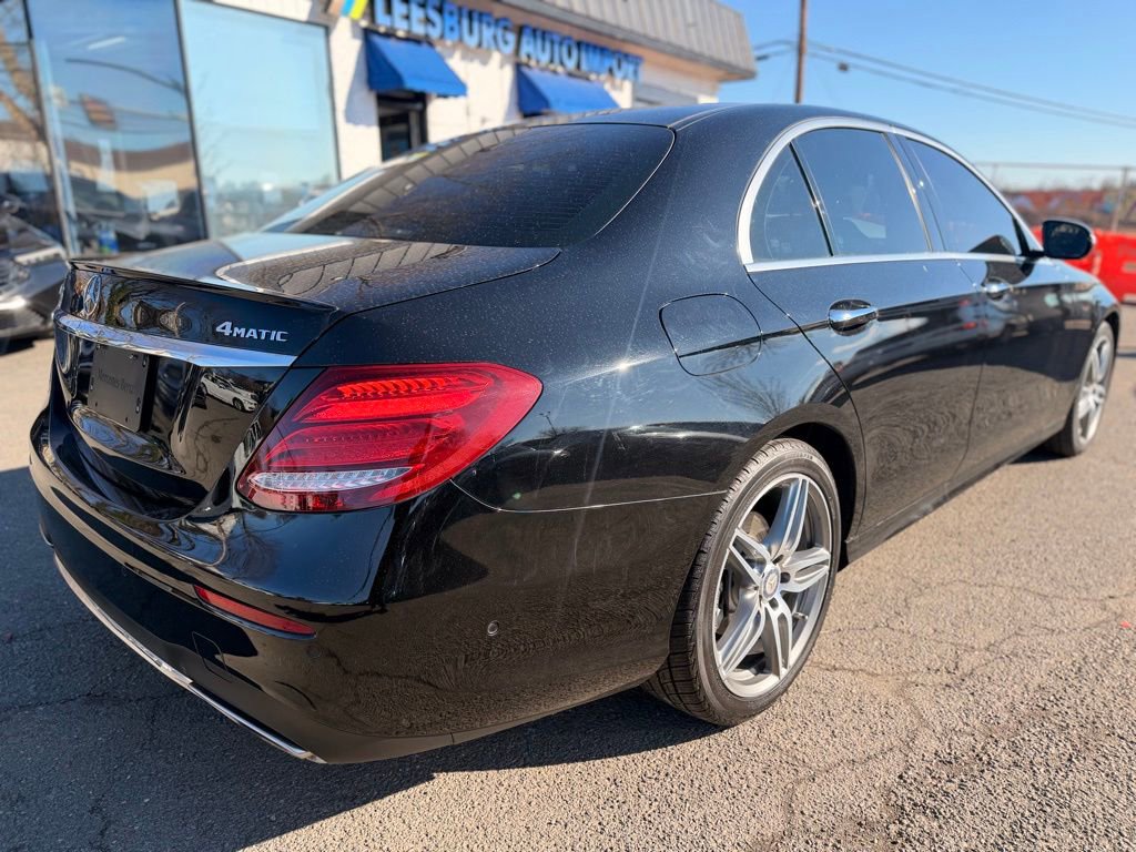 Used 2017 Mercedes-Benz E 300 4MATIC image 4