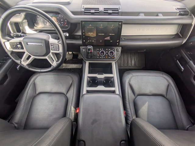 Used 2026 Land Rover Defender 110 X-Dynamic SE AWD/4WD image 14