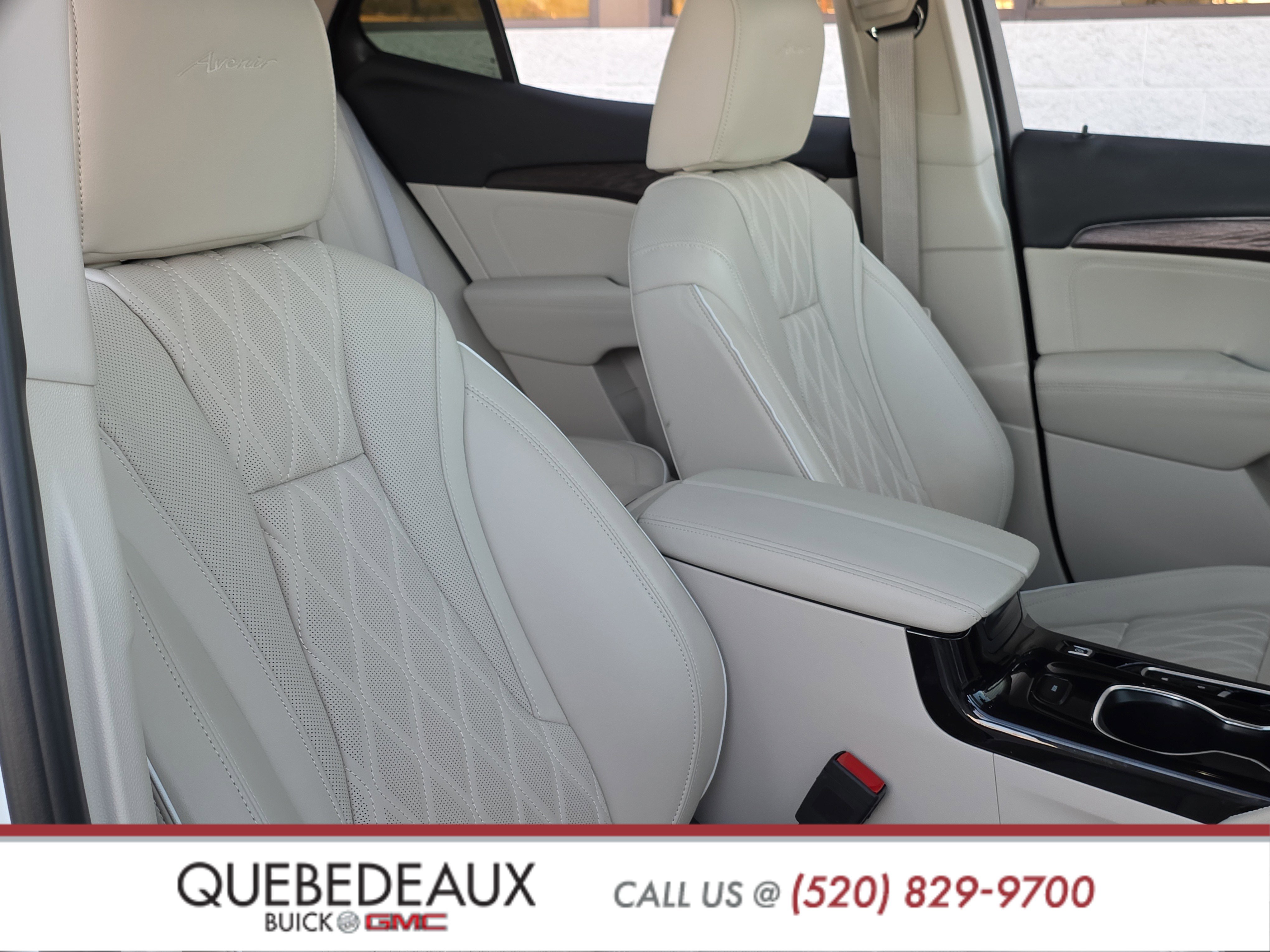 Used 2023 Buick Envision Avenir image 35