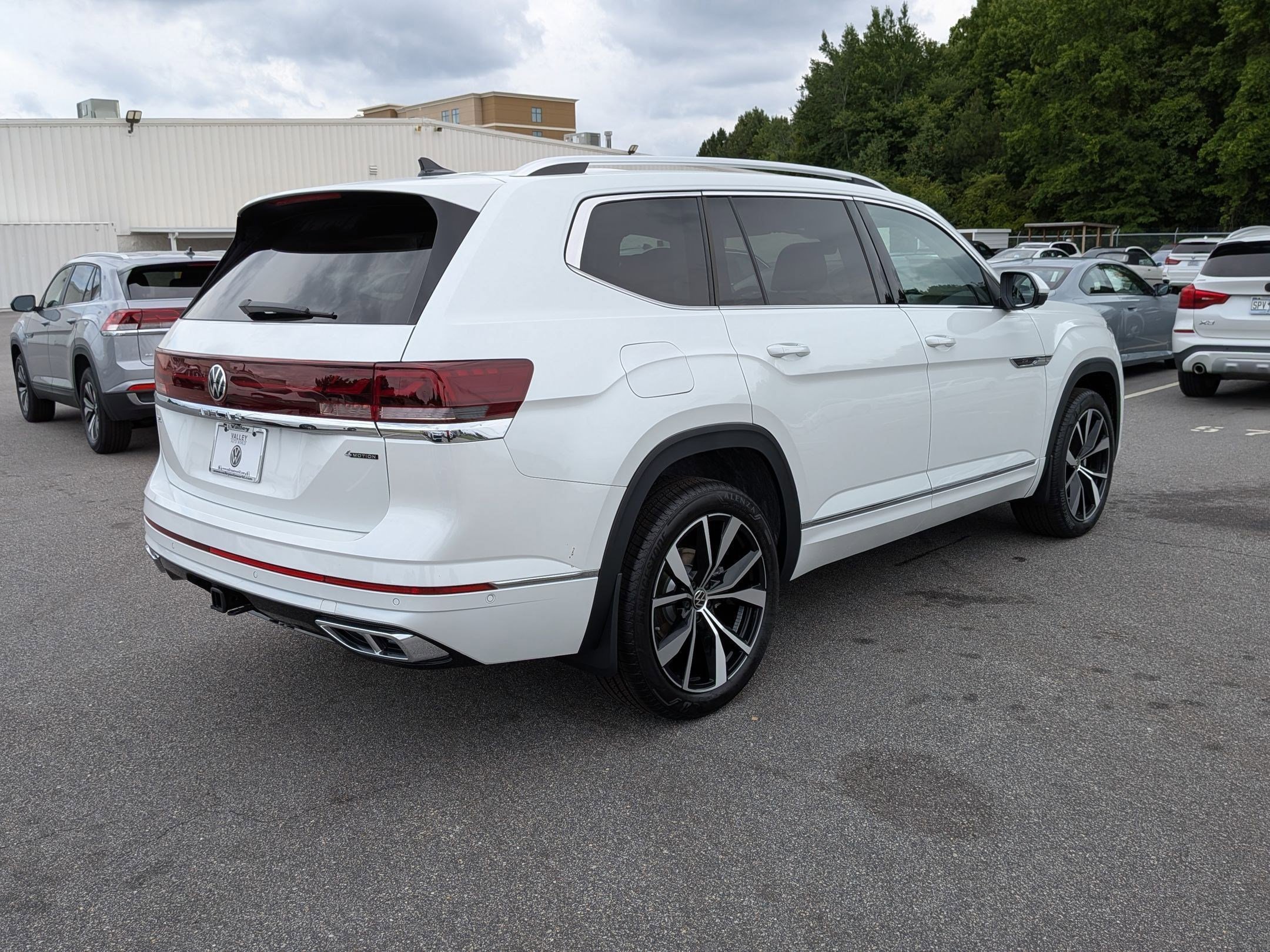 New 2026 Volkswagen Atlas SEL Premium R-Line AWD/4WD image 3