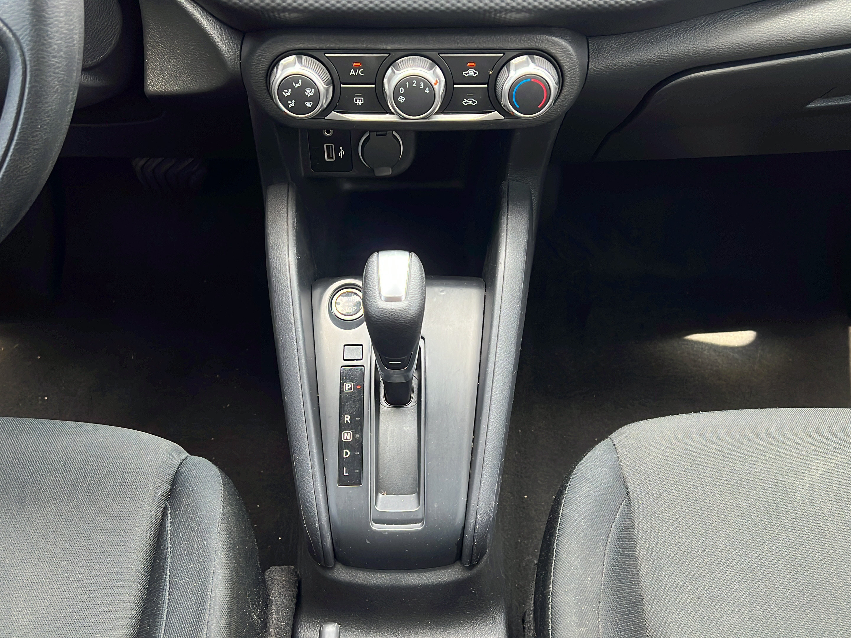 Used 2024 Nissan Kicks S FWD image 15