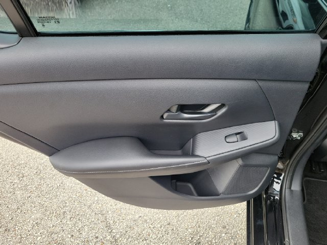 Certified 2024 Nissan Sentra SV w/ Trunk Package FWD image 9