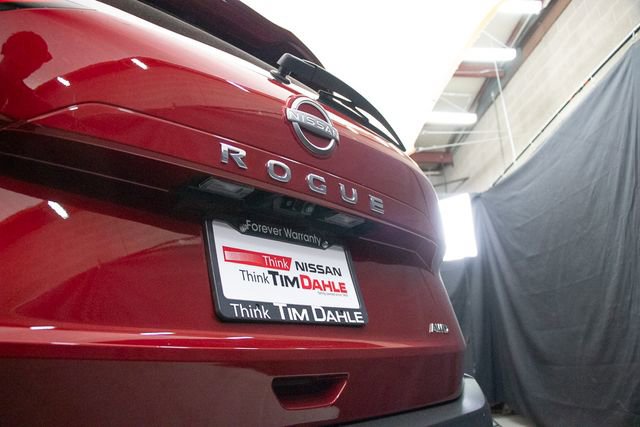 Used 2023 Nissan Rogue S image 13