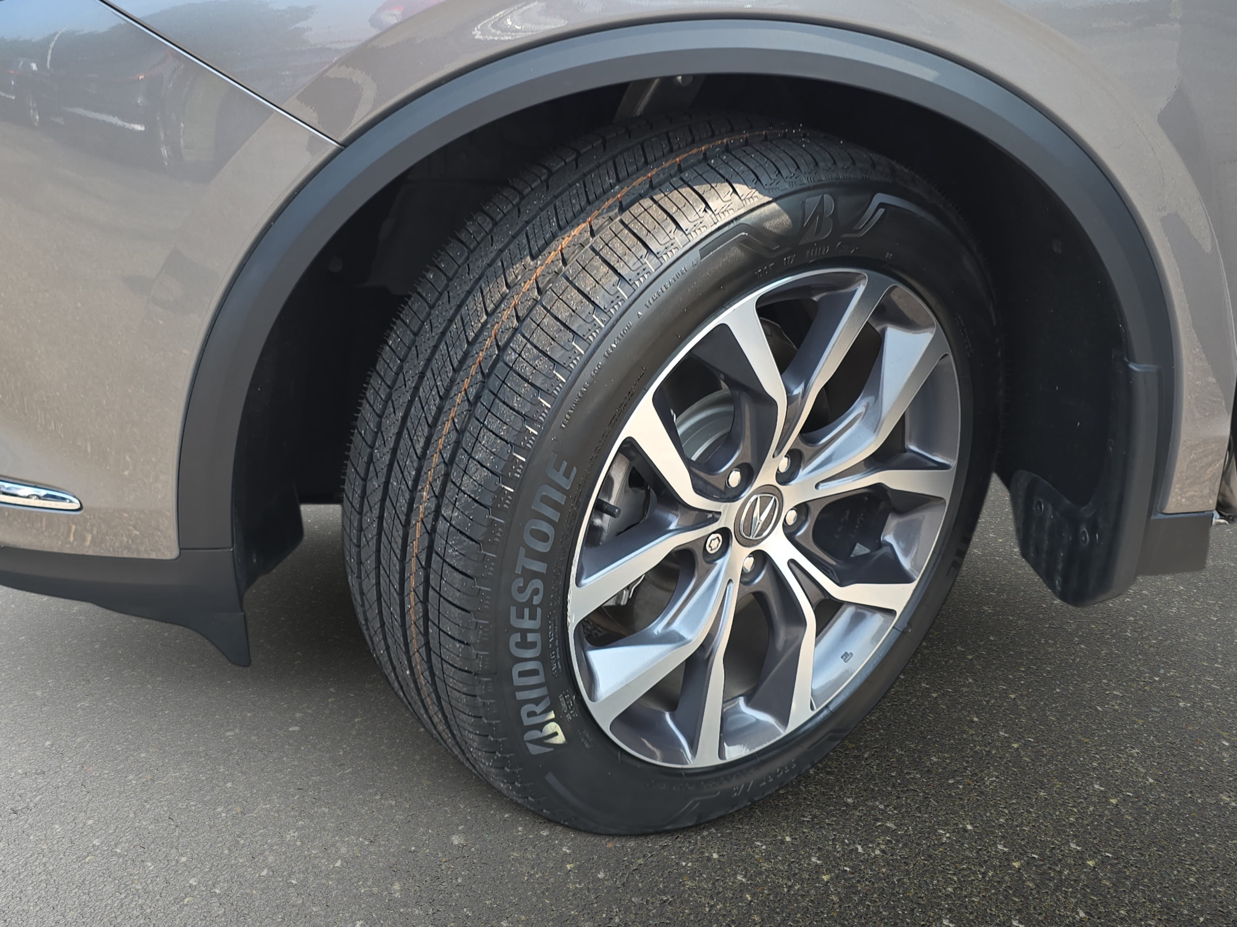 Used 2023 Acura MDX SH-AWD w/ Technology Package image 33