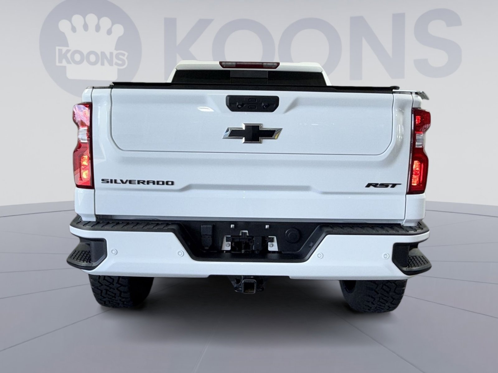 Used 2022 Chevrolet Silverado 1500 RST AWD/4WD image 5