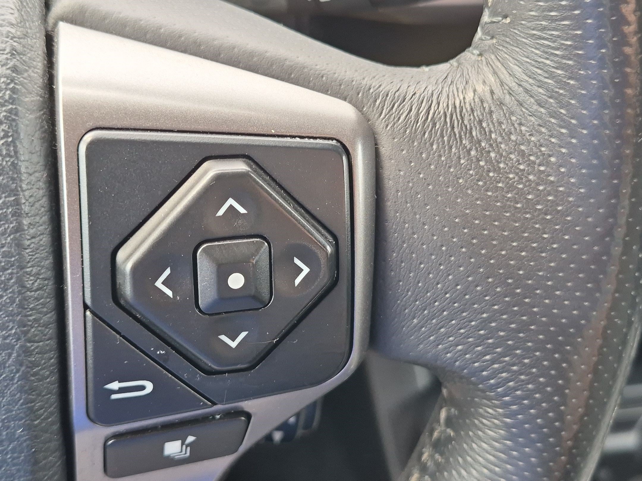 Used 2019 Toyota Tacoma SR5 AWD/4WD image 20