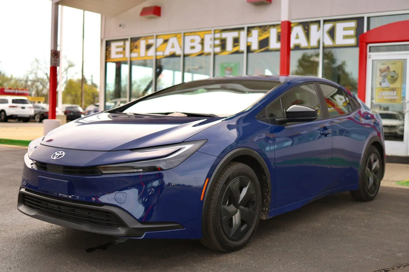Used 2024 Toyota Prius LE FWD image 1