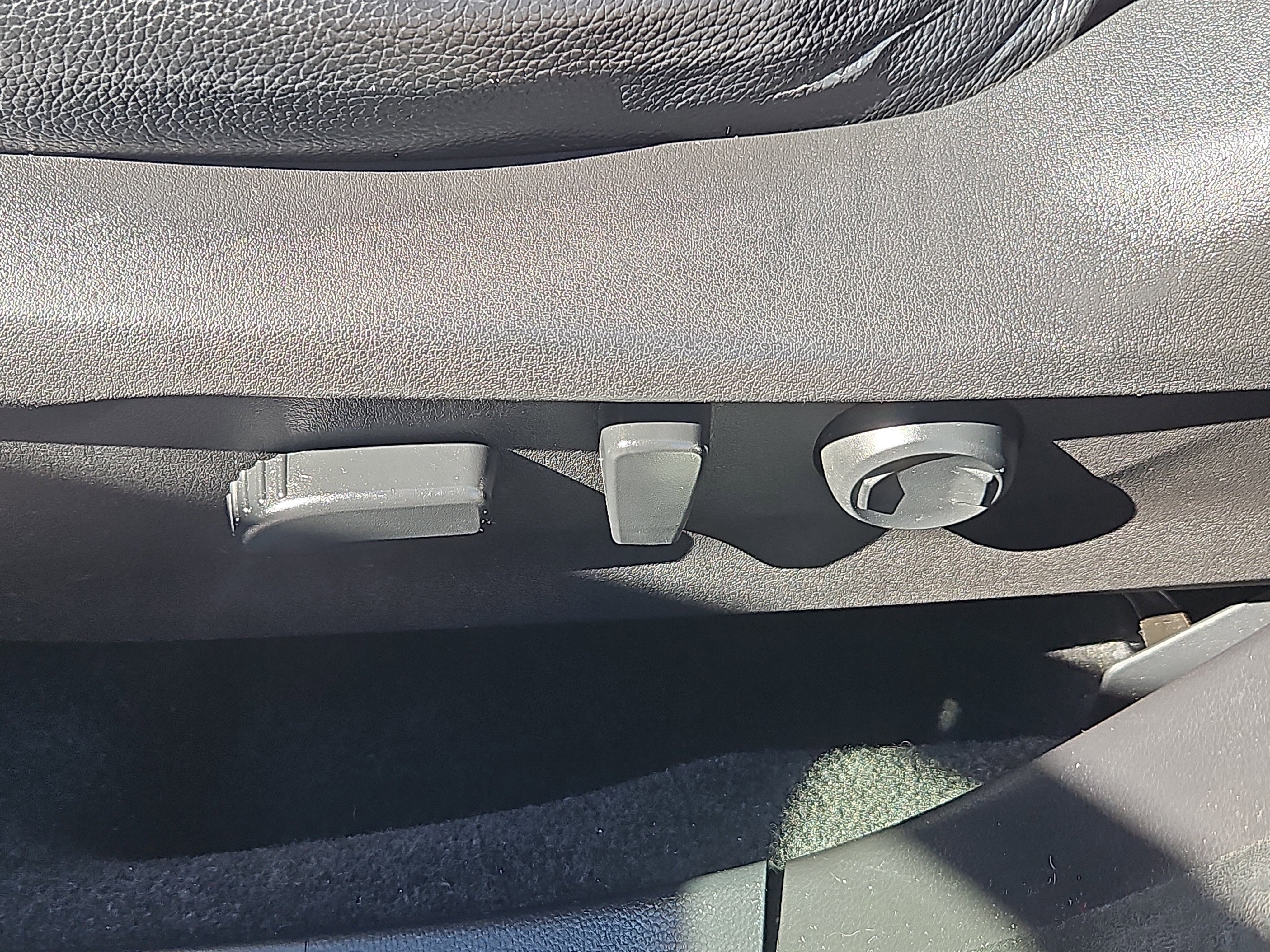 Used 2020 Subaru Forester Premium image 12