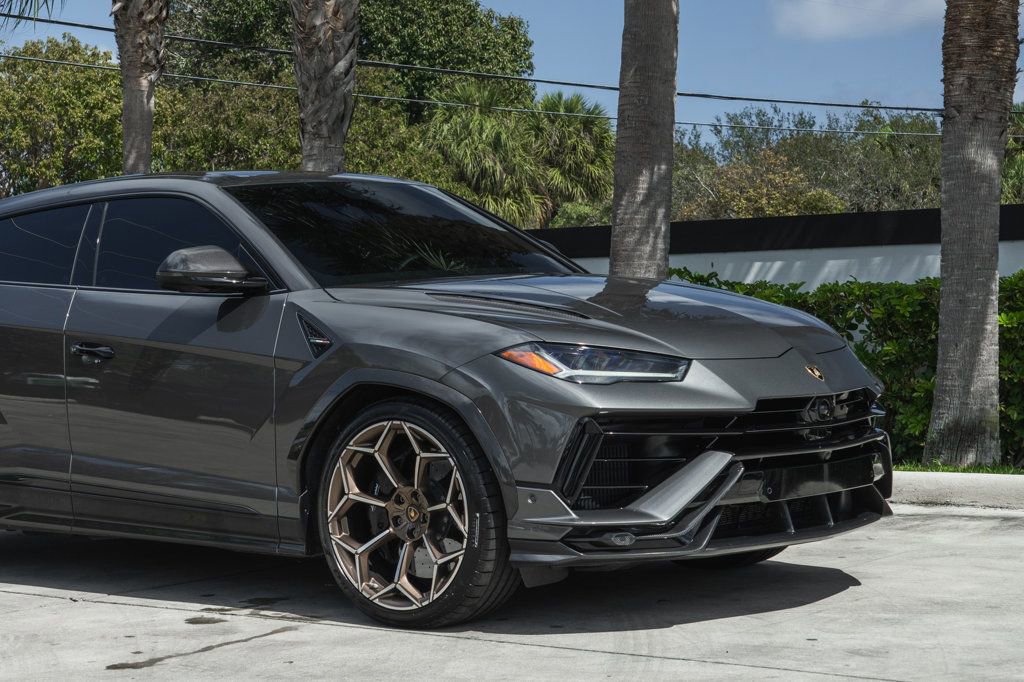 Used 2023 Lamborghini Urus Performante image 11