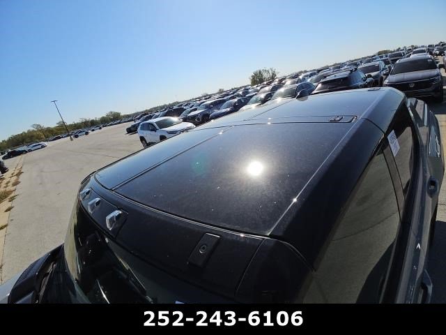 Used 2025 GMC Hummer EV 3X AWD/4WD image 10
