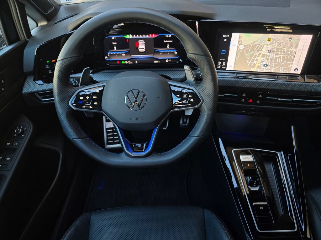 Used 2024 Volkswagen Golf R AWD/4WD image 17