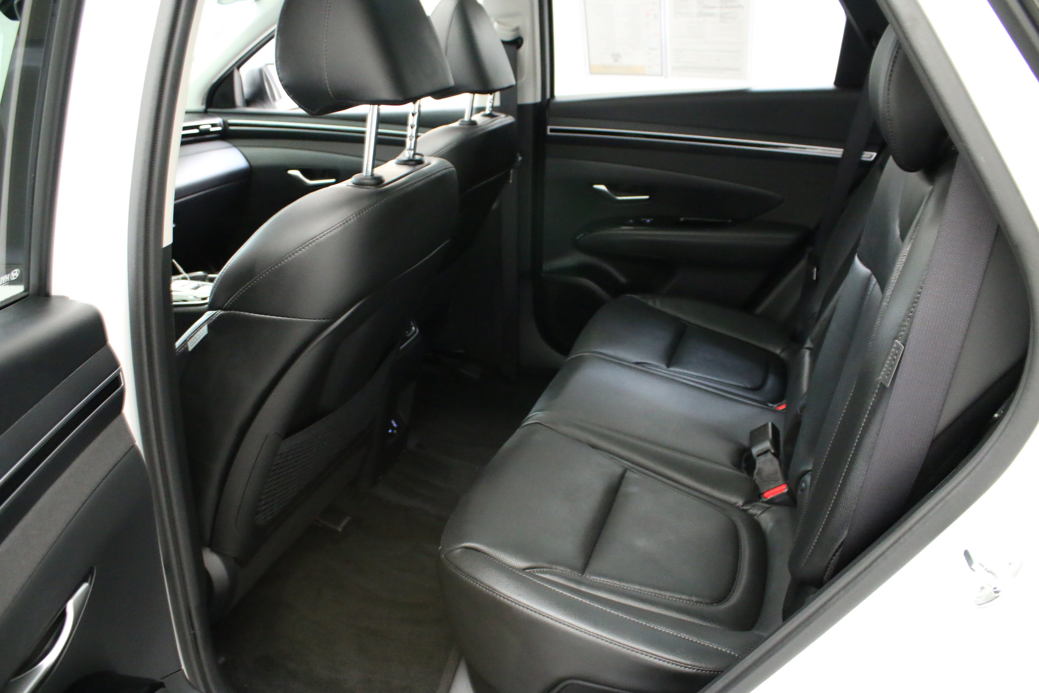 Used 2024 Hyundai Tucson Limited AWD/4WD image 26