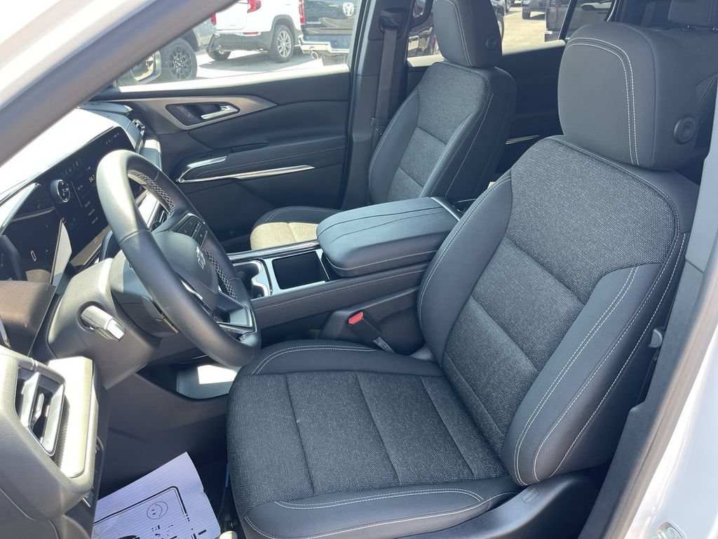New 2026 Chevrolet Traverse LT w/ Midnight/Sport Edition FWD image 11
