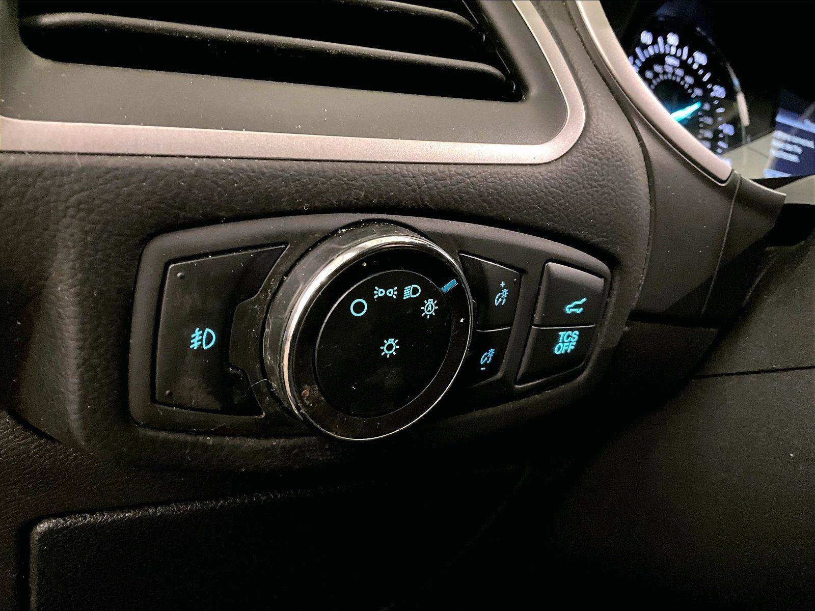 Used 2020 Ford Edge SEL w/ Convenience Package AWD/4WD image 30