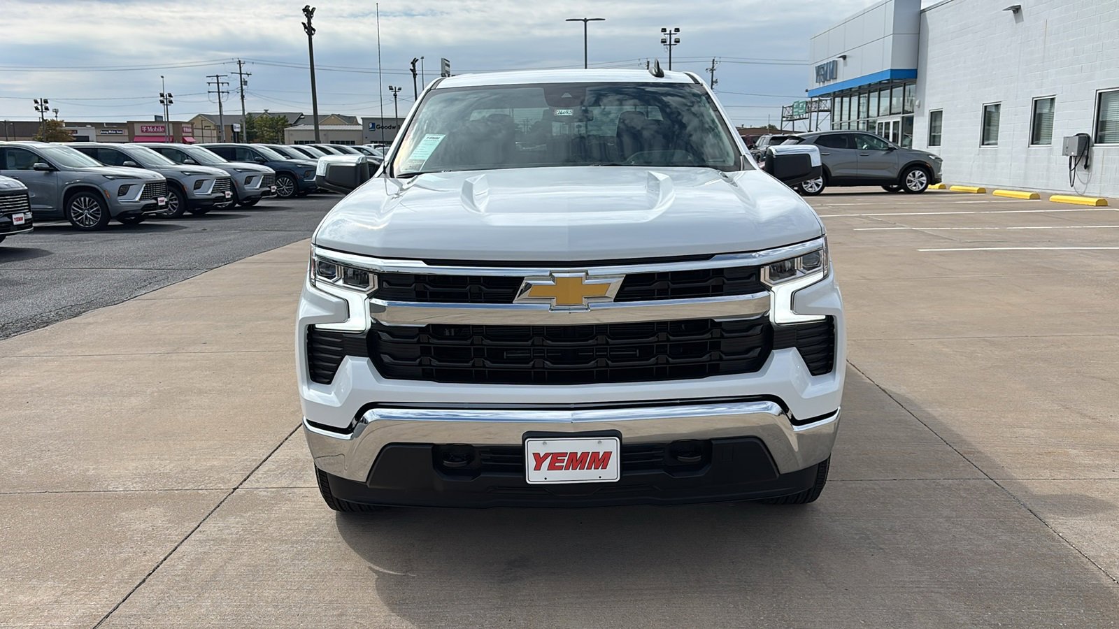 New 2026 Chevrolet Silverado 1500 LT image 4