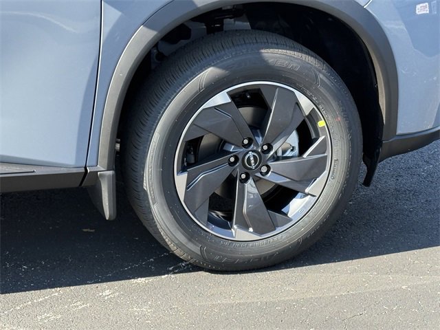 New 2026 Nissan Rogue SV image 25
