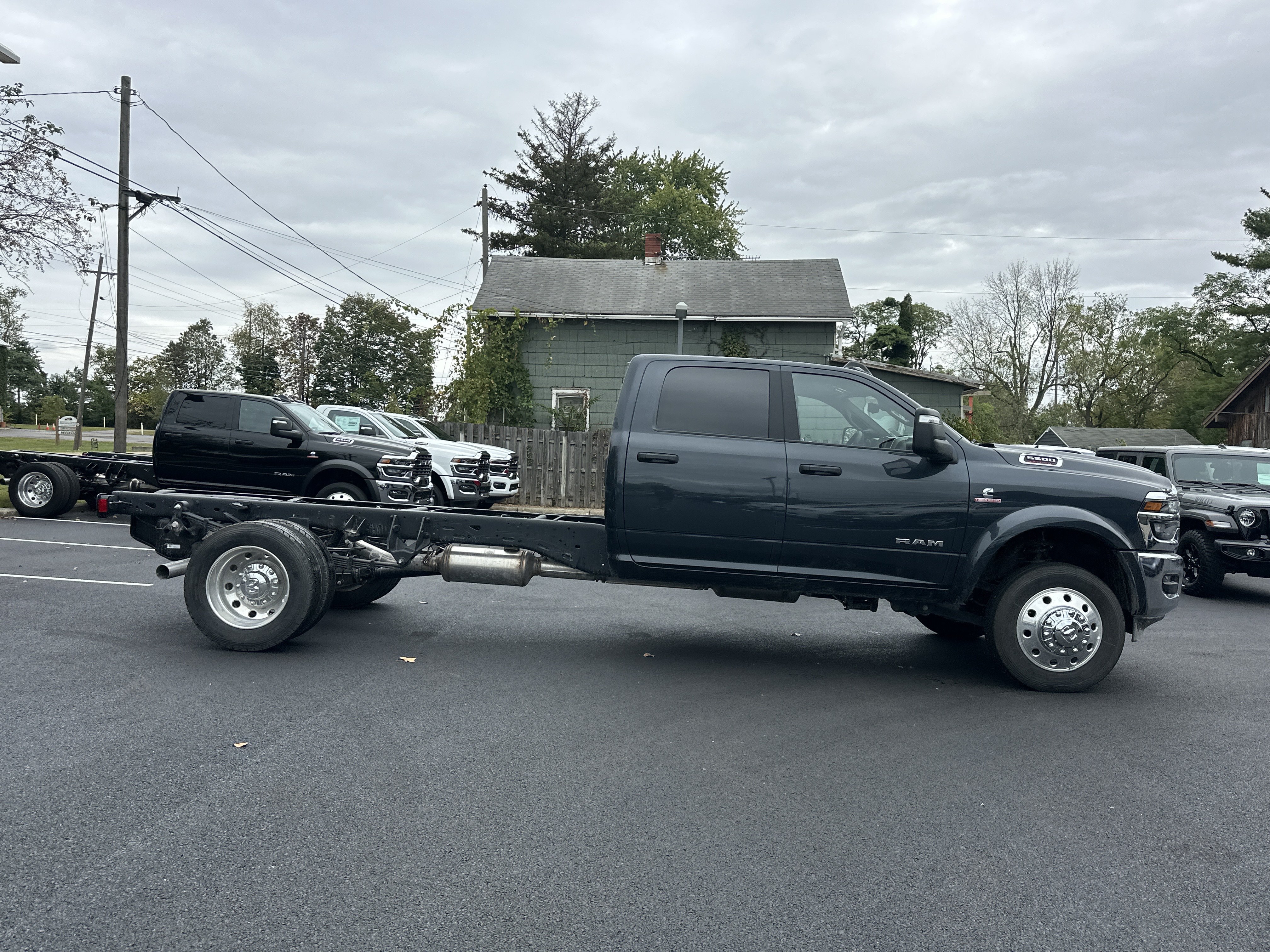 New 2026 RAM 5500 4x4 Crew Cab image 19