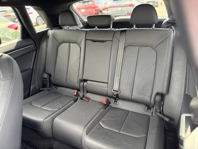 Used 2021 Audi Q3 2.0T Premium w/ Convenience Package AWD/4WD image 25