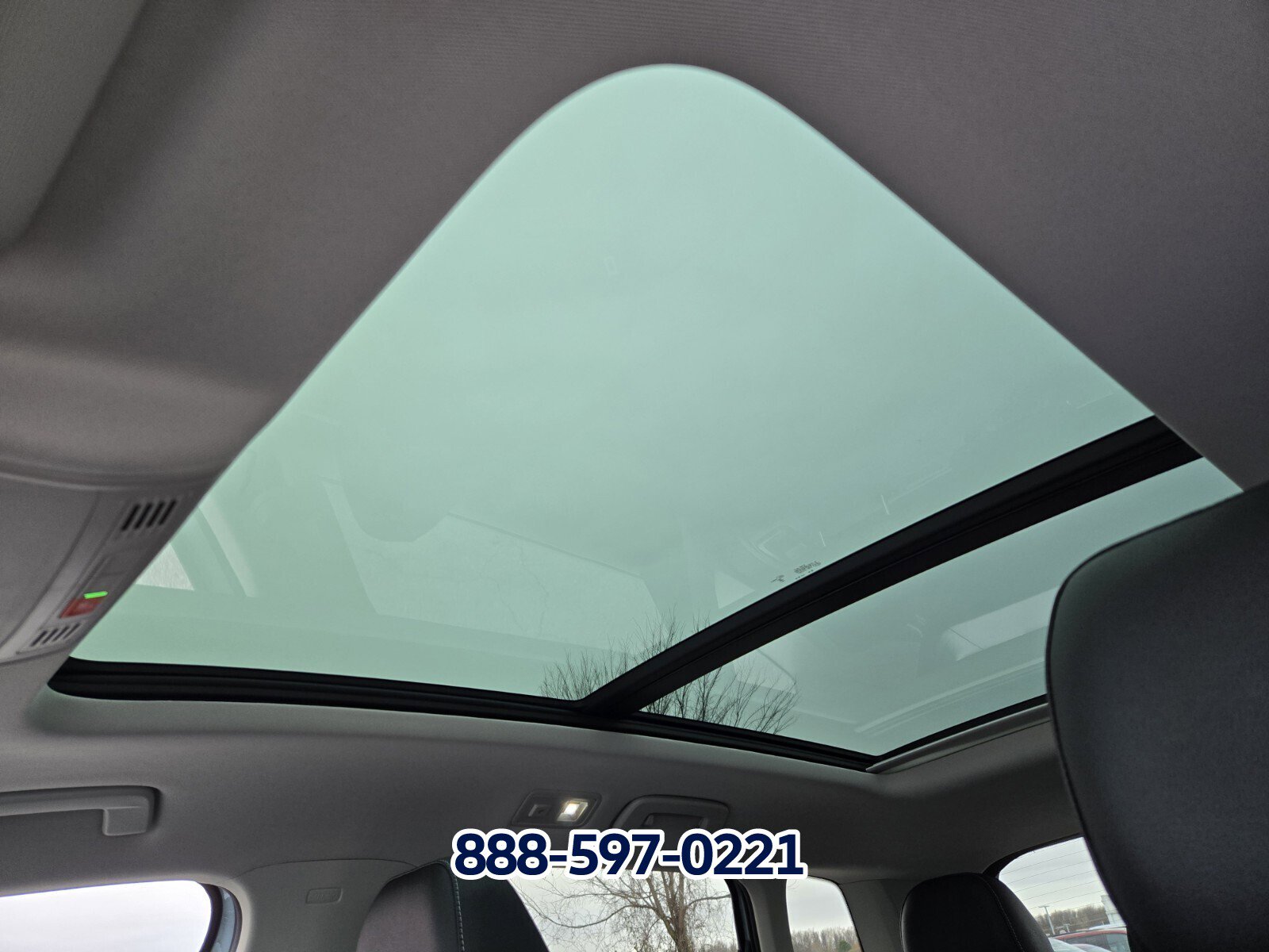 New 2026 Volkswagen Taos SE image 7