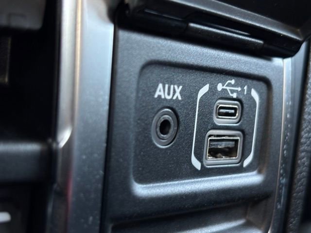 New 2025 Jeep Gladiator High Tide image 40