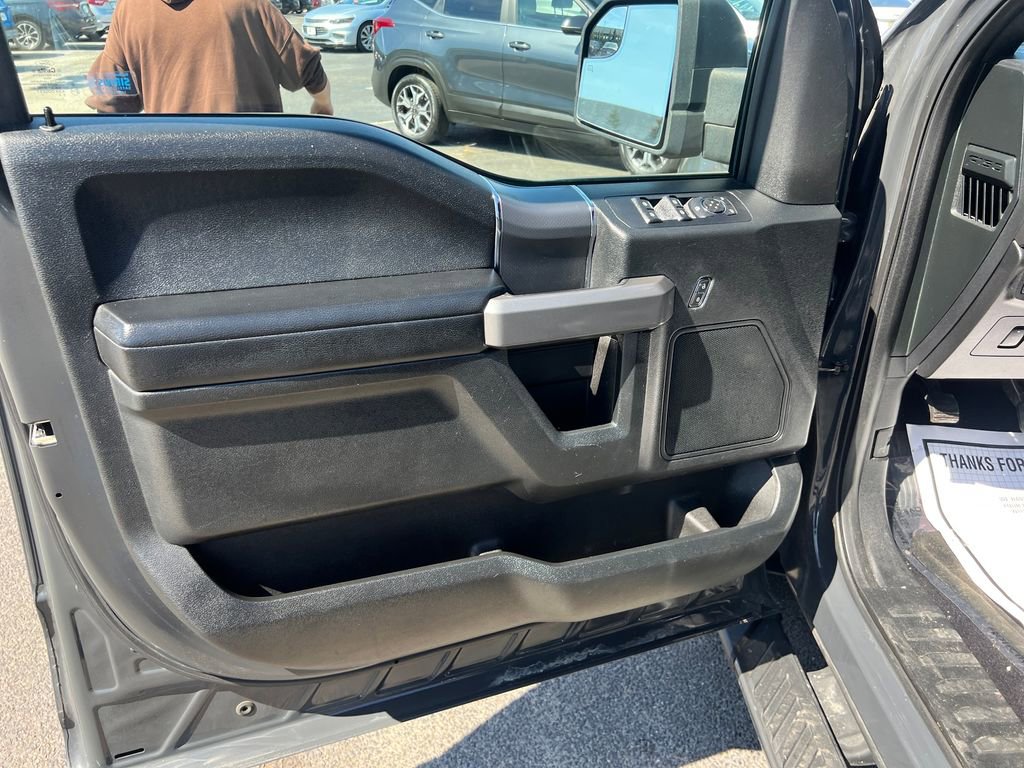 Used 2016 Ford F150 XLT w/ Equipment Group 301A Mid image 14