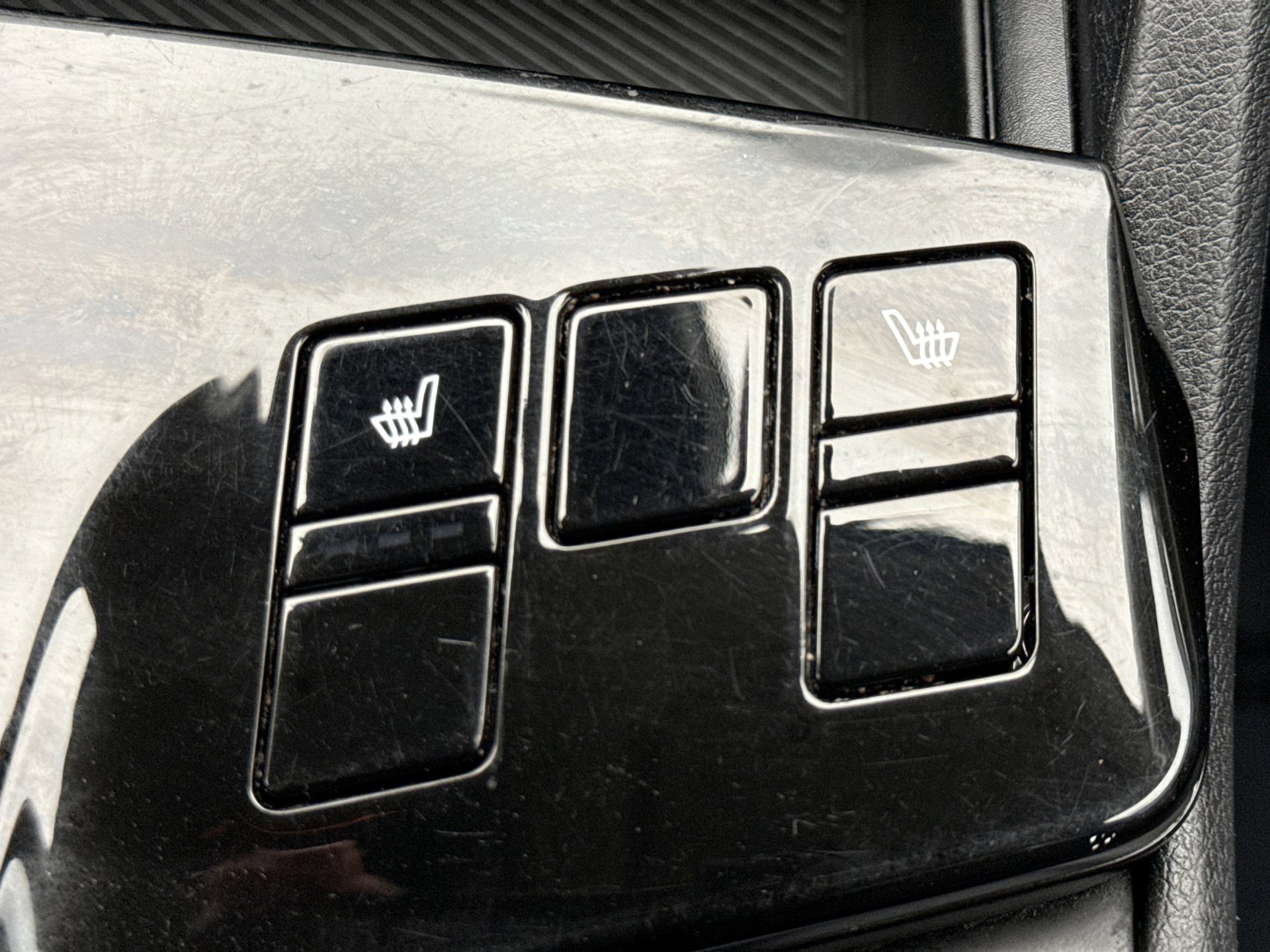 Used 2023 Kia Sportage LX image 17