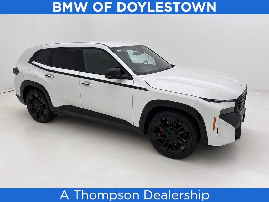 Used 2023 BMW XM AWD/4WD image 1