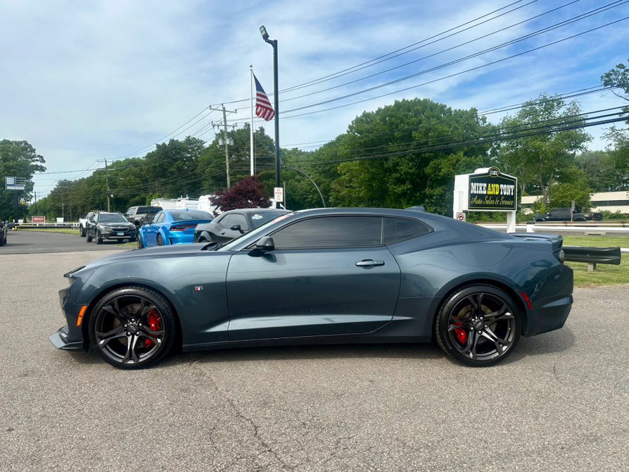 Used 2020 Chevrolet Camaro SS RWD image 4