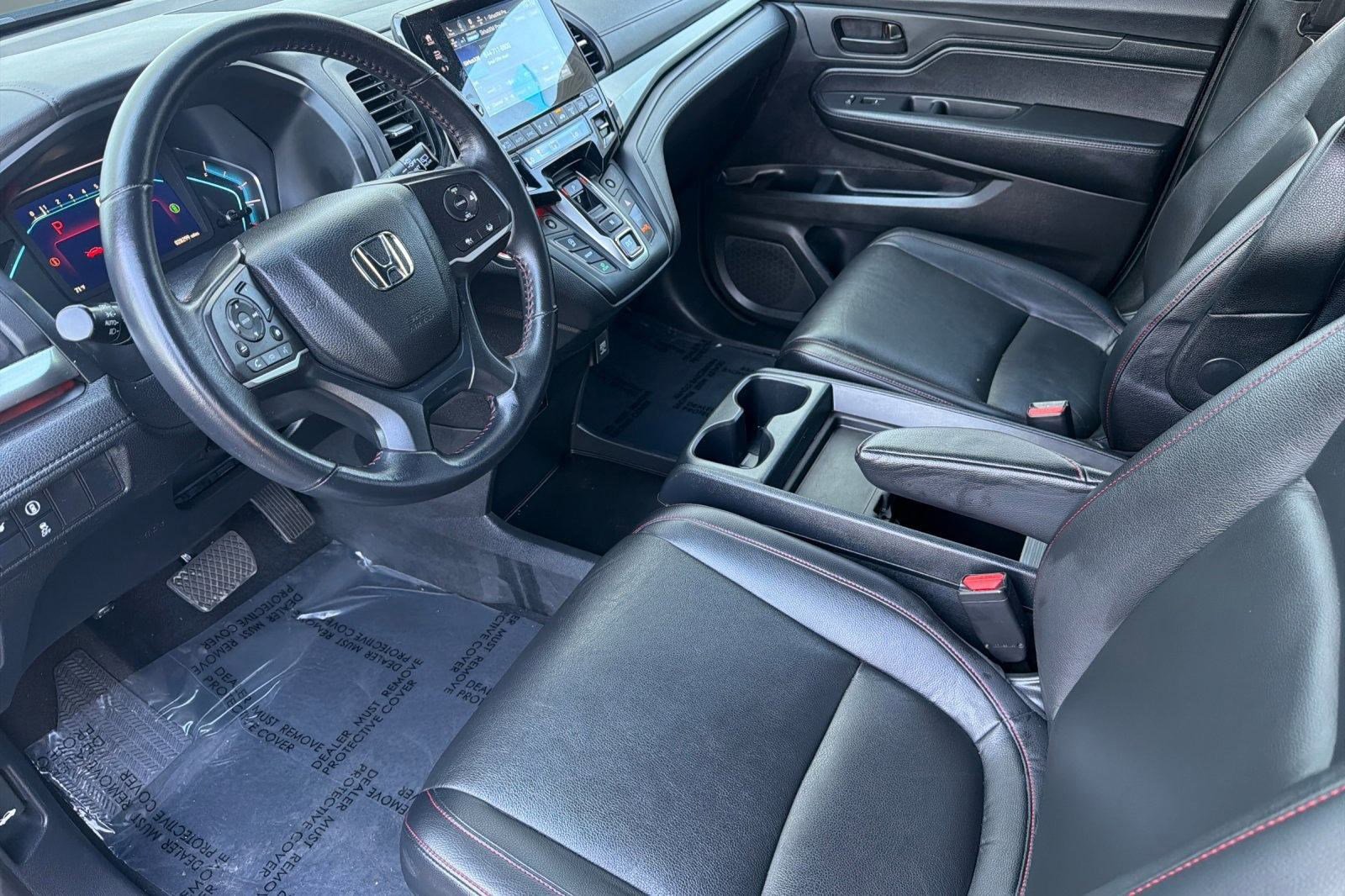Certified 2023 Honda Odyssey Sport image 4