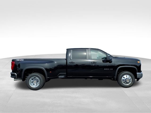 New 2026 Chevrolet Silverado 3500 LT w/ All Star Edition AWD/4WD image 2