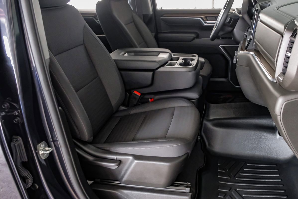 Used 2024 Chevrolet Silverado 1500 LT w/ Z71 Off-Road Package image 31