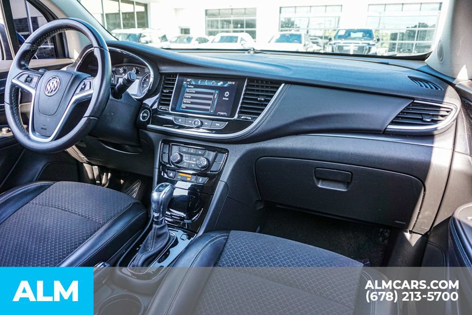 Used 2021 Buick Encore Preferred AWD/4WD image 23