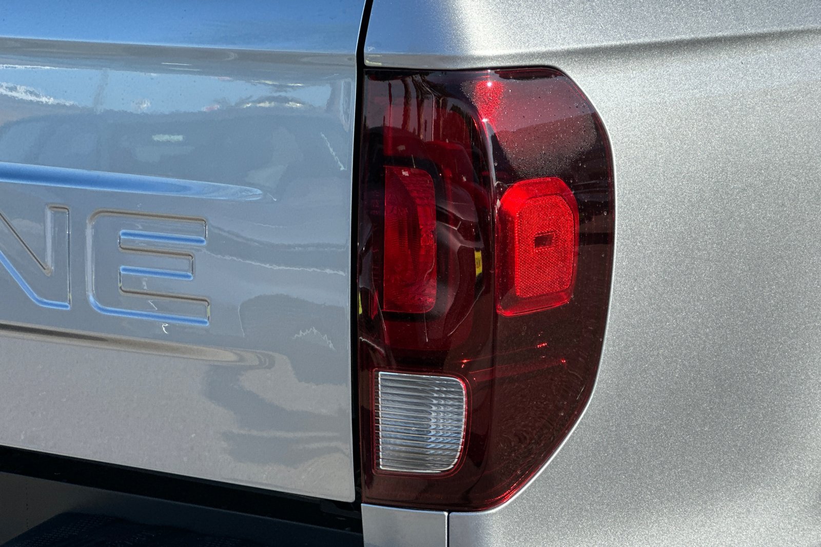 New 2026 Honda Ridgeline RTL image 17