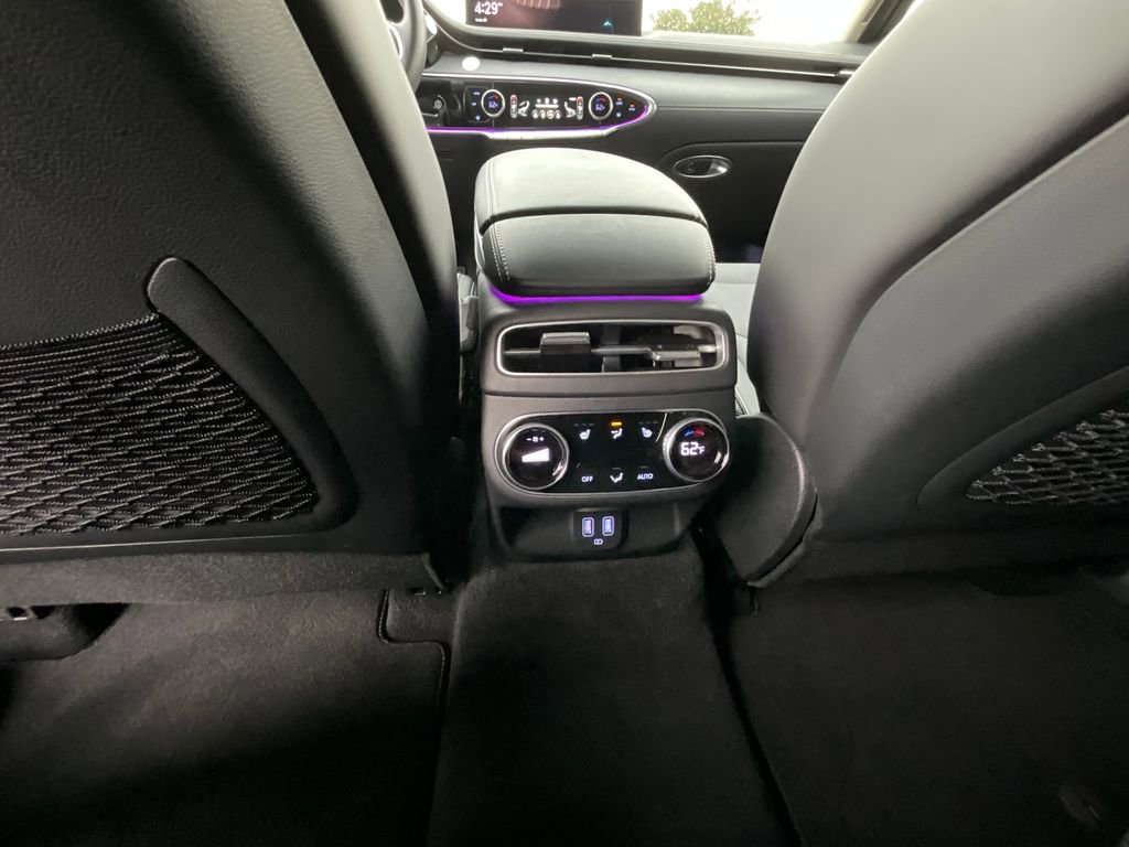 Used 2025 Genesis Electrified GV70 Advanced w/ Prestige Package image 19