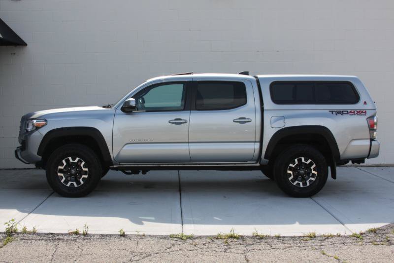 Used 2023 Toyota Tacoma TRD Off-Road w/ TRD Premium Off Road Package AWD/4WD image 19