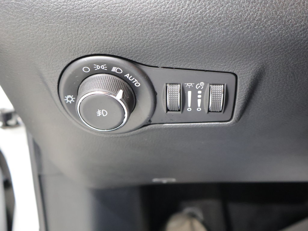 Certified 2025 Jeep Compass Limited AWD/4WD image 31
